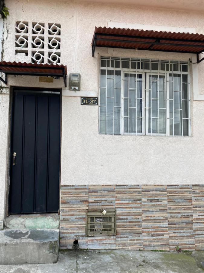 Habitación independiente Baño exterior Armenia  Exterior foto