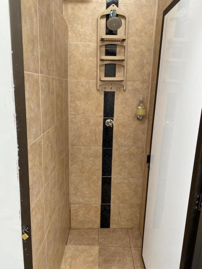 Habitación independiente Baño exterior Armenia  Exterior foto